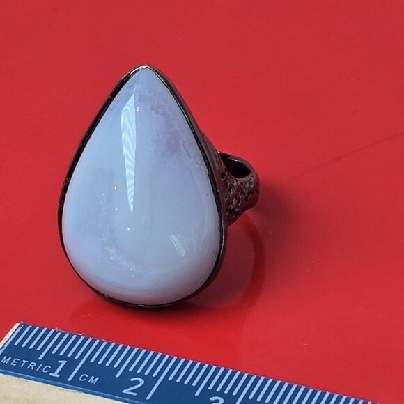 Hand Made 925 Sterling Silver Ring Size 7.75 with 40 ct Natural Chalcedony - Picture 4 of 13